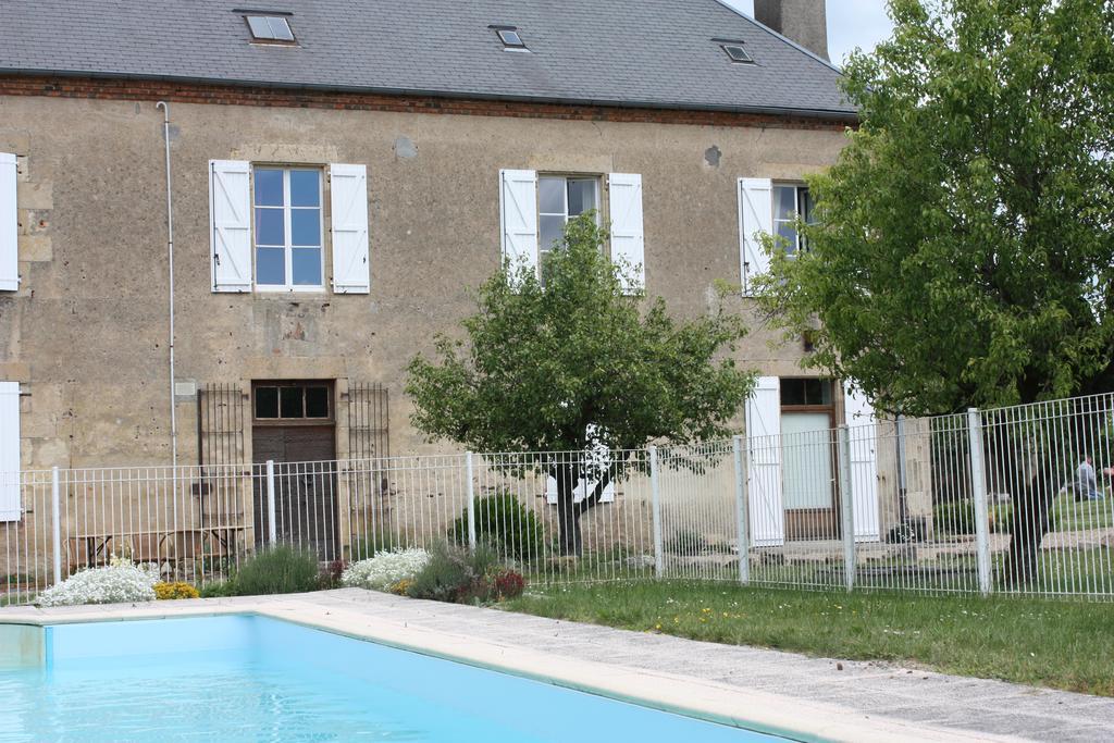 Chateau Latour Fours  Exteriör bild