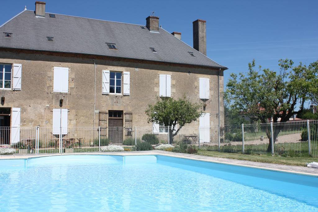 Chateau Latour Fours  Exteriör bild