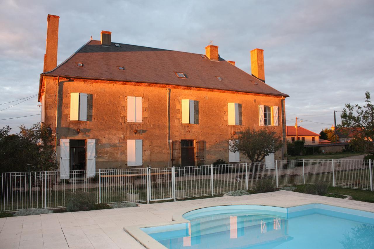 Chateau Latour Fours  Exteriör bild
